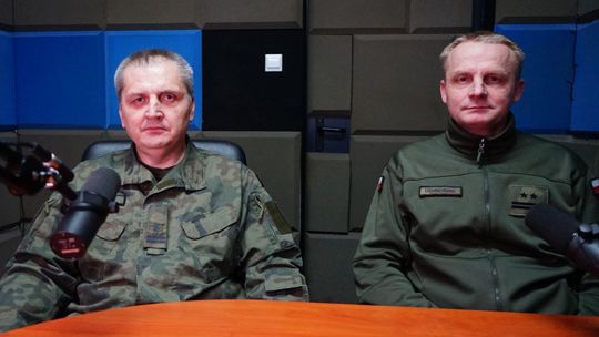 Ppłk Paweł Uchroński i mjr Radosław Bisialski o kwalifikacji wojskowej i rekrutacji. WCR Ciechanów zaprasza