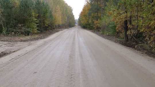 Wyremontowana droga powiatowa nr 2314W Dębsk - Kitki -Szumsk