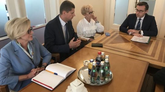 Prezydent do ministra: Przełożyć egzamin ósmioklasisty