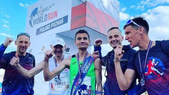 Przasnyszanin drugi na świecie. Adam Małysz dogonił go na 64 kilometrze