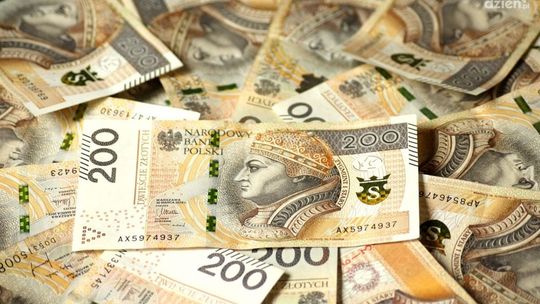 Przedświąteczna fala oszustw – 58-letnia mławianka straciła ponad 7 tysięcy złotych