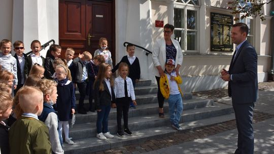 Przedszkolaki w ciechanowskim ratuszu