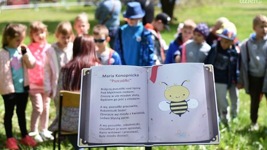 Przedszkolaki z Ciechanowa świętowały urodziny Marii Konopnickiej.