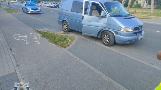 Przejażdżka hulajnogą zakończona kolizją i mandatem 3600 zł