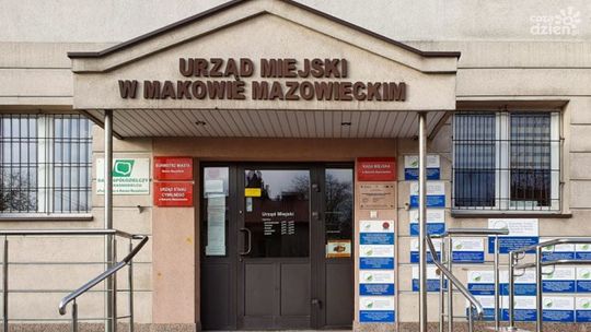 Ratusz w Makowie się zamyka, obsługa interesantów tylko zdalnie
