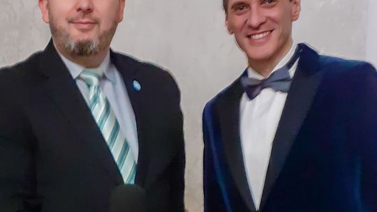 Robert Szpręgiel - baryton, solista operowy i uczestnik programu rozrywkowego. Rozmowa dla Radia Rekord