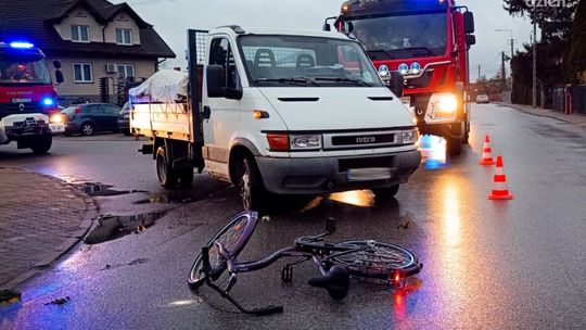 Rowerzystka potrącona na skrzyżowaniu w Strzegowie