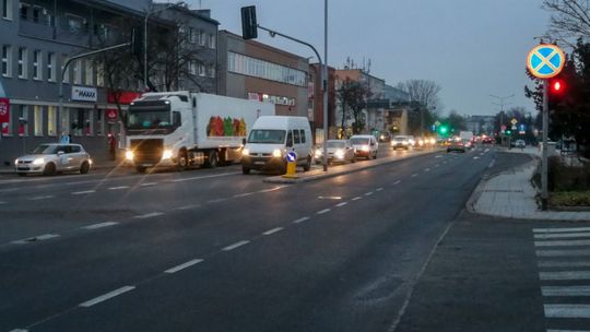 Samo południe, centrum Ciechanowa i pijany kierowca