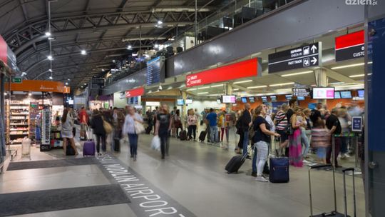 Samorząd Mazowsza i Nowego Dworu Mazowieckiego nadaje S.O.S. dla lotniska w Modlinie