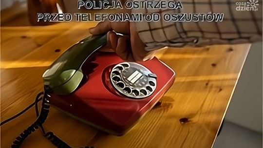Seniorka oddała 20 tys. złotych oszustom