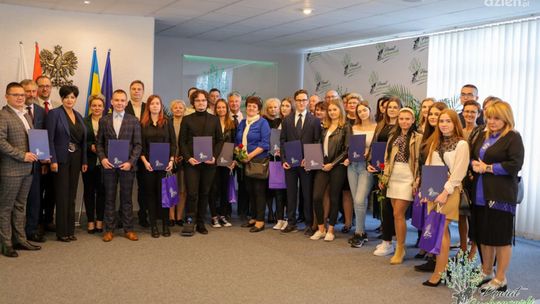 Siedemnastu stypendystów starosty ciechanowskiego