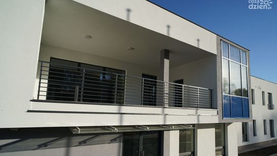 Sportowcy mają teraz do dyspozycji nowoczesny budynek. Oficjalnie otwarcie i mecze trzech ciechanowskich drużyn odbyły się w sobotę [zdjęcia]