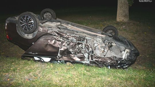 Spowodował wypadek i uciekł. Cztery osoby ranne, w tym dwoje dzieci