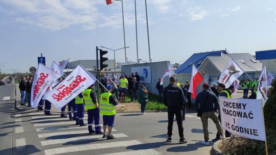 Strajk w ciechanowskiej firmie. Wszystkie urządzenia produkcyjne zostały zatrzymane