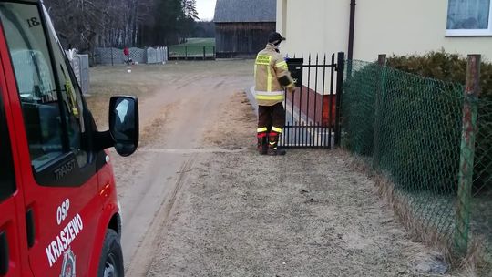 Strażacy rozpoczęli kolportaż ulotek informacyjnych na temat profilaktyki oraz szczepień przeciwko COVID-19