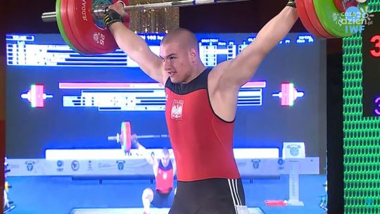 Sukces ciechanowskiego sztangisty! Szymon Ziółkowski z medalem za rwanie w MŚ do lat 17
