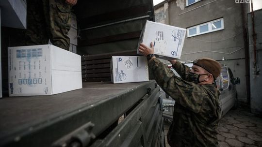 Terytorialsi dostarczą blisko 1,5 miliona  środków ochrony osobistej