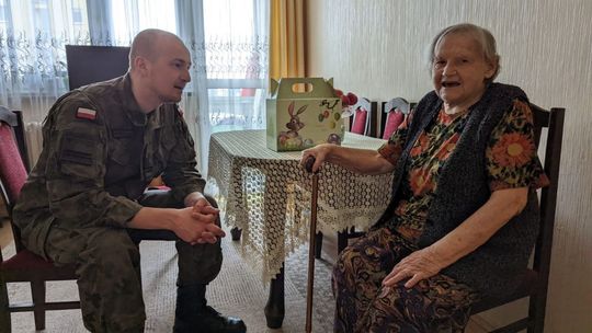 Terytorialsi odwiedzili kombatantów z wielkanocnymi przysmakami