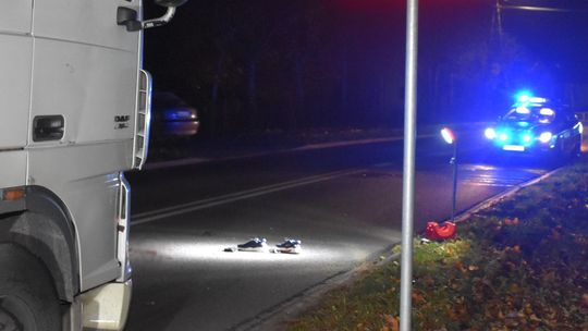 Buty na jezdni po wypadku