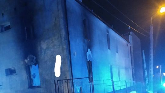Tragedia na Komunalnej w Ciechanowie, nie żyją dwie osoby