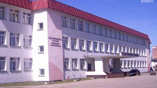 "Trójka" lada moment przejdzie na nauczanie zdalne? Sprawdzamy covidową sytuację w ciechanowskich szkołach