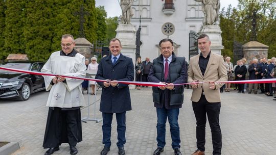 Trzy ważne inwestycje w Krasnem ukończono i oddano do użytku mieszkańców