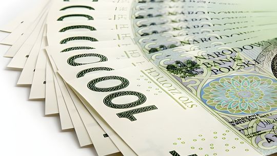 Uczciwa mieszkanka Płońska oddała znalezione pieniądze. Właścicielka nie kryła wzruszenia