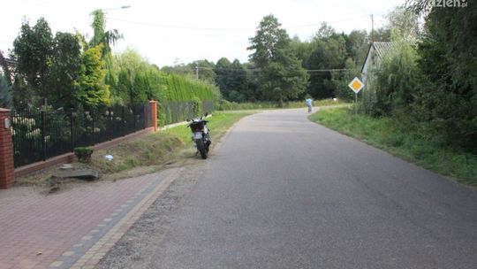 Uderzył w betonowy przepust. Policja szuka świadków