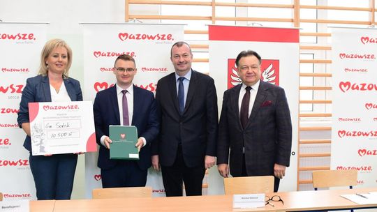 Umowy na drogi dojazdowe podpisane (zdjęcia)