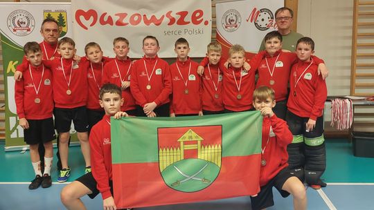 Młodzi unihokeiści po zawodach