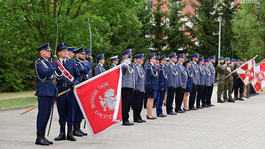 Uroczystości z medalami, awanse i rodzinny piknik - obchody Święta Policji w Przasnyszu