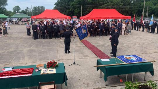 Uroczystości związane z fundowaniem sztandaru są wyjątkowe. W Szulmierzu, 18 czerwca odnowiono sztandar jednostki OSP