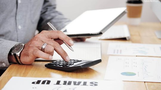 Usługi księgowe - dlaczego warto z nich skorzystać?