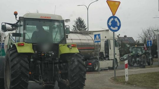 Utrudnienia w ruchu drogowym z powodu protestu rolników w powiecie płońskim