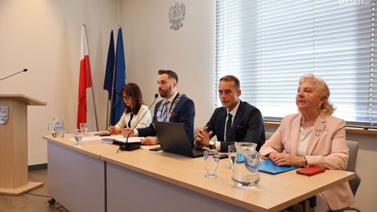 VI Sesja Rady Miasta Ciechanów - ważne tematy i zmiany w przepisach