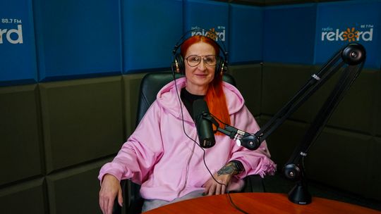 Joanna Urbanowska w studiu Radia Rekord Mazowsze podczas rozmowy o akcji DKMS w Ciechanowie