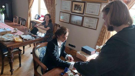 W Mławie kręcą film o znanej warszawiance W Mławie kręcą film o znanej warszawiance