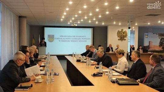 W planie wybór starosty i reszty zarządu powiatu ciechanowskiego - zdjęcie w galerii. Ciechanowscy radni powiatowi zbiorą się dzisiaj na 56 sesji