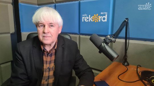 Waldemar Kiciński: Odbijamy się od dna, pasażerów przybywa