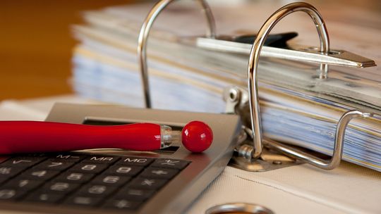 Wcześniejsi emeryci i renciści – czas na coroczne rozliczenia z ZUS