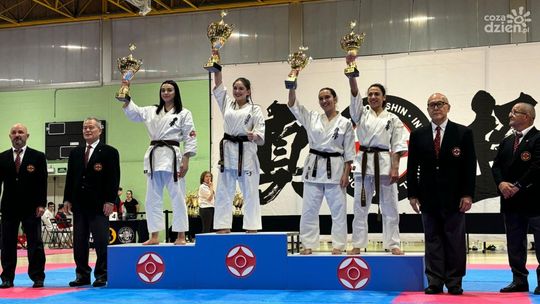 Weronika Krzywnicka z Ciechanowa wicemistrzynią Hiszpanii w karate kyokushin 