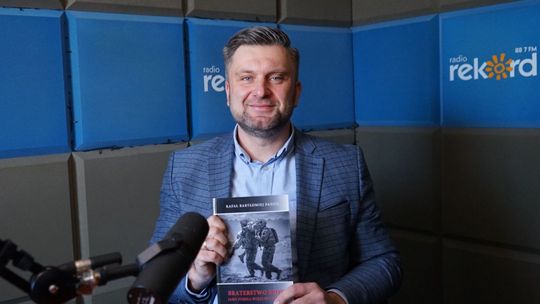 Weterani, braterstwo broni i życie po misji – debata i badania dr. Rafała Panfila