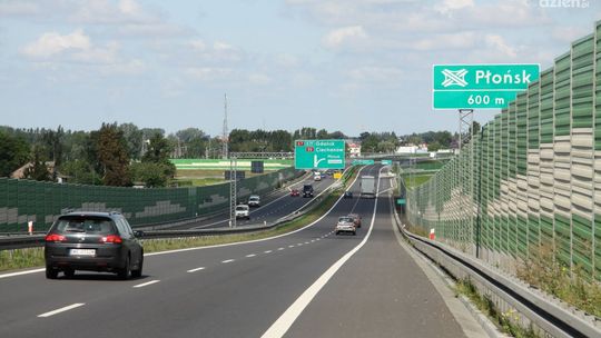 Wężykiem na 7-ce. Kompletnie pijana kobieta twierdziła, że bierze leki