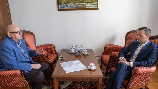 Wicemarszałek w Ciechanowie. Spotkał się z Prezydentem i Klubem Seniora