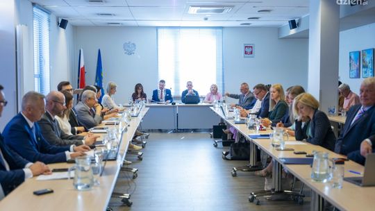 Więcej pieniędzy na inwestycje, remonty i ekologię. Kluczowe decyzje rady miasta.