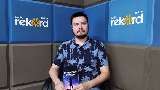 Wychodzi z własnego ciała, podróżuje astralnie, napisał książkę. Jakub Gburzyński w Radiu Rekord