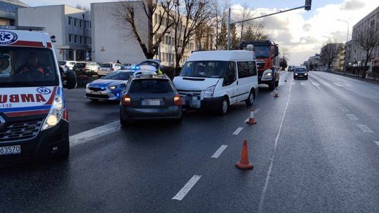 Wypadek drogowy na skrzyżowaniu w Ciechanowie 