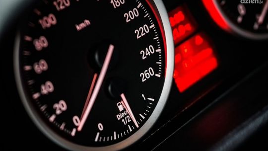 Wzmożone kontrole na drogach. Policja podsumowuje akcję „Weekend” i „Stop Agresji Drogowej- Wakacyjne Powroty”