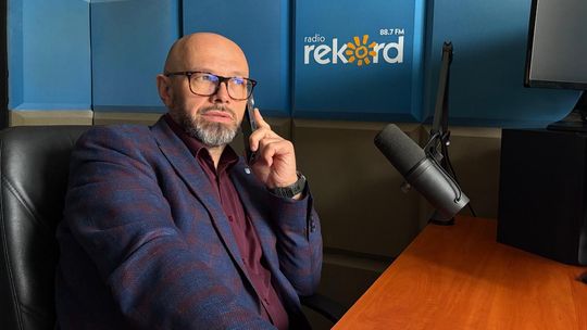 Za granicę z dzieckiem mimo sprzeciwu eks-partnera i walka z tujami sąsiada
