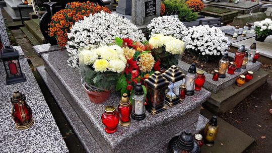 Zbliża się czas żniw dla złodziei. Uważaj co zostawiasz w samochodzie bo wybiją szybę